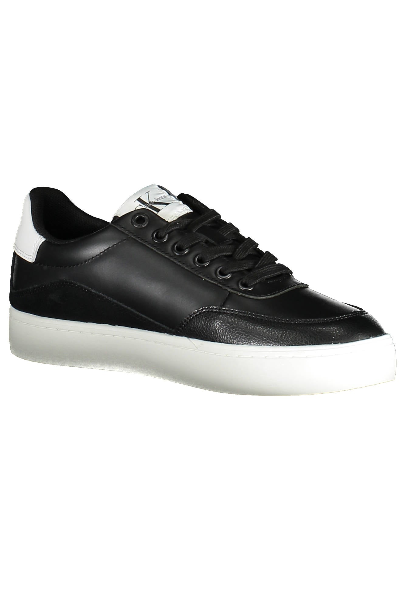 Black women's sport shoes