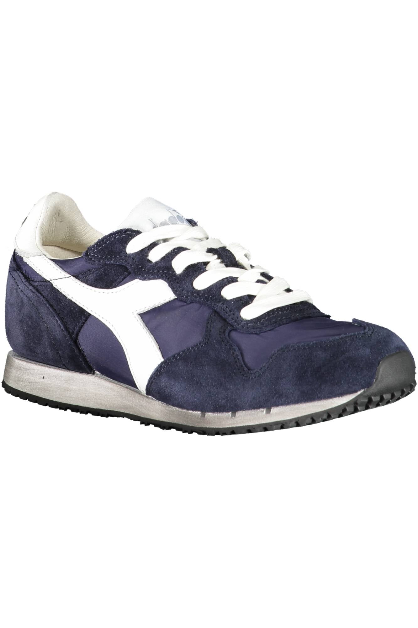 Women's blue sports shoes