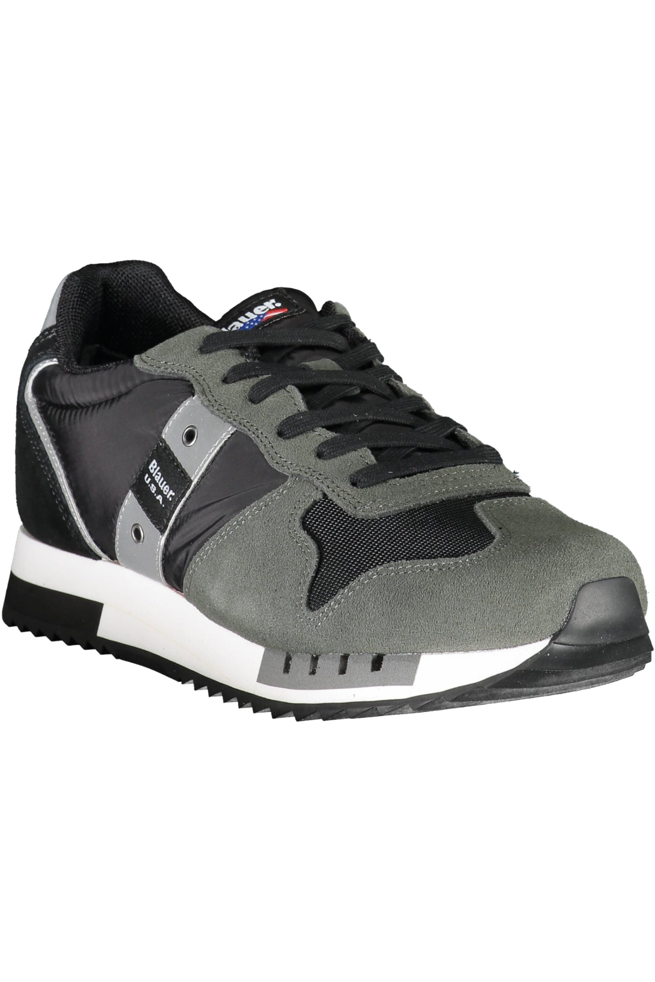Black men's sports shoes