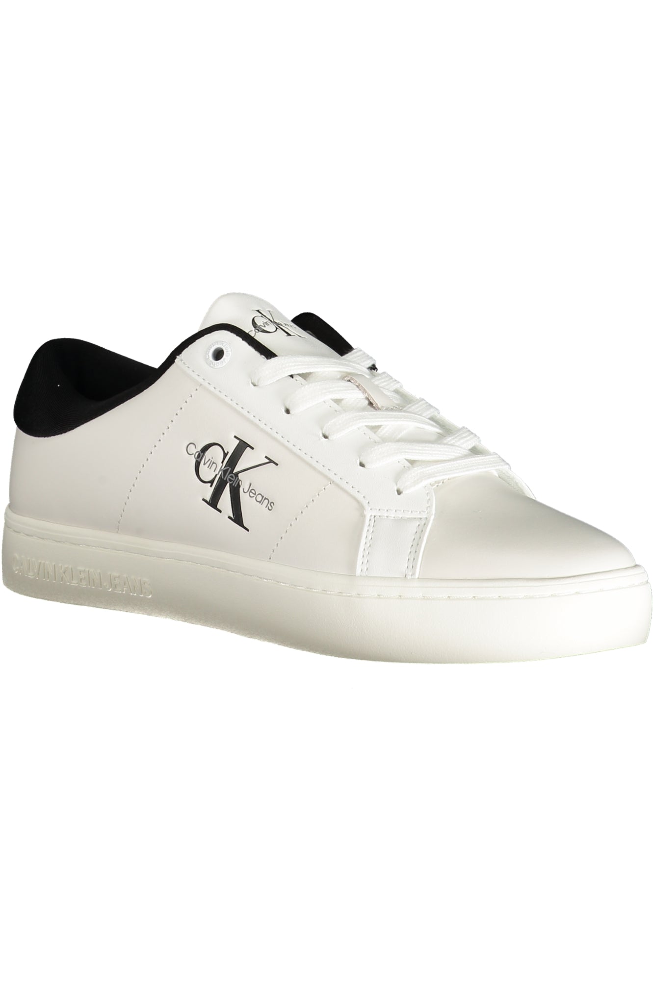 White women's sports shoes
