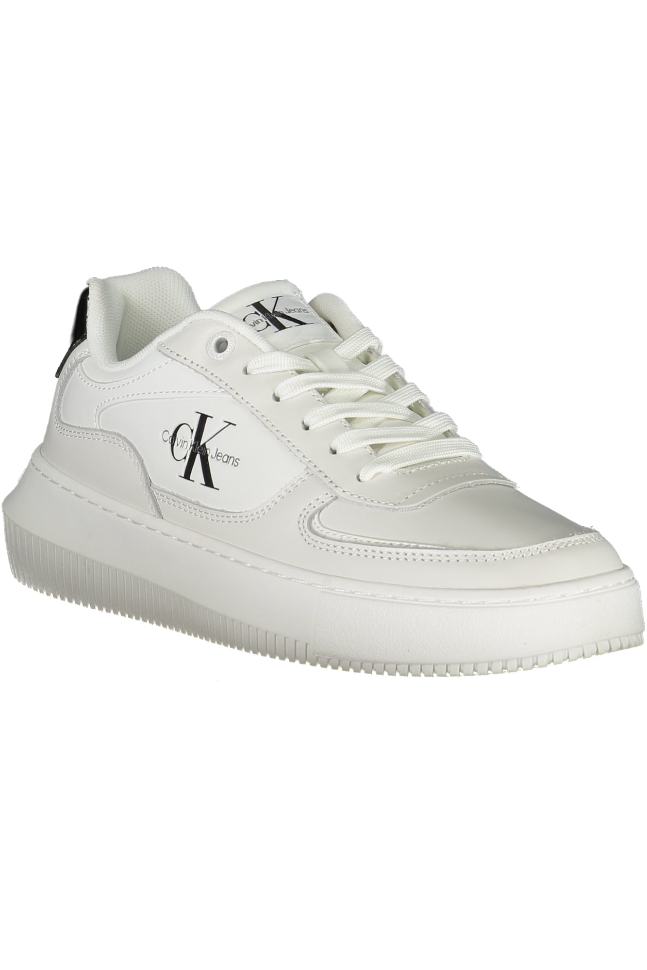 White women's sports shoes