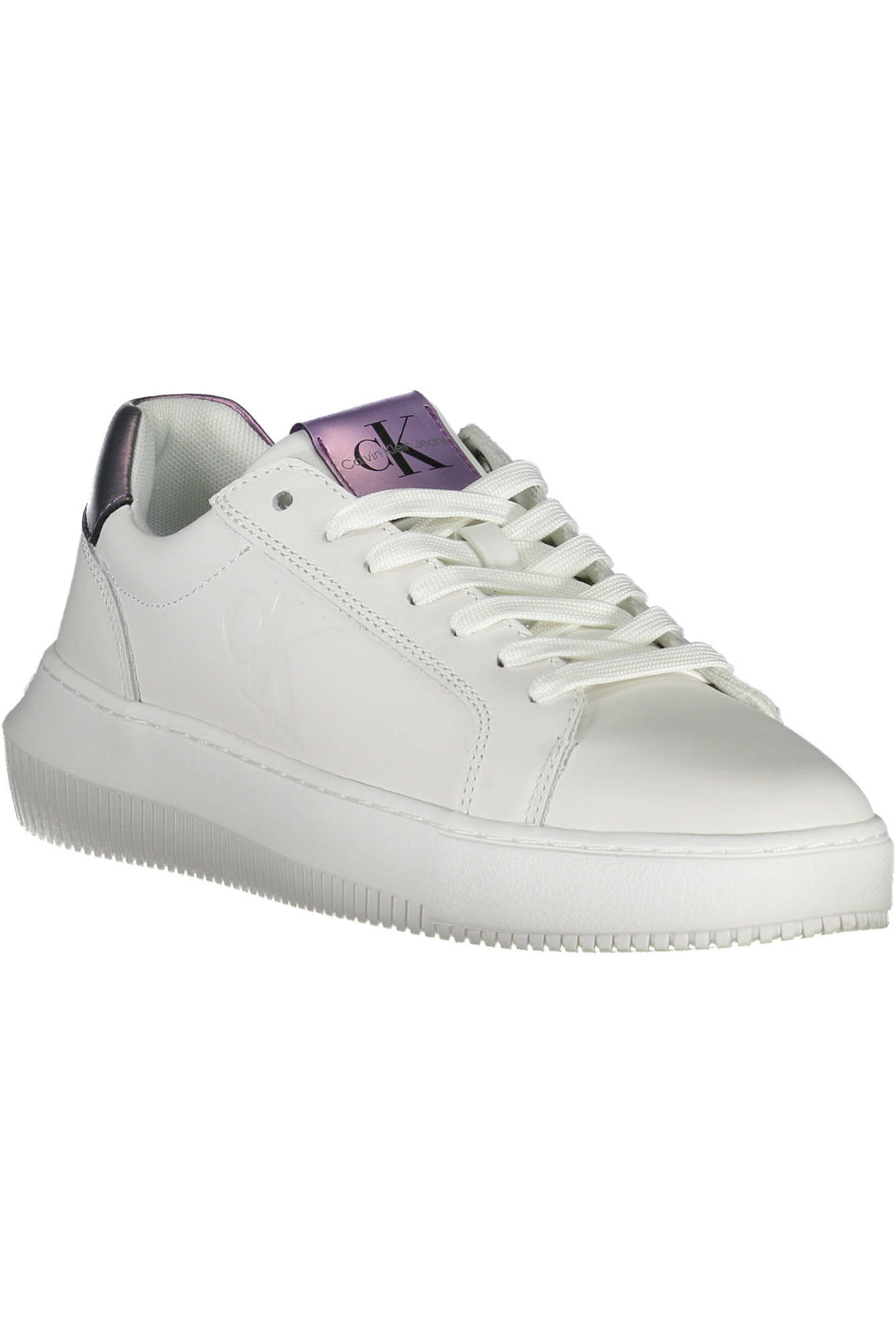 Women's sports shoes white