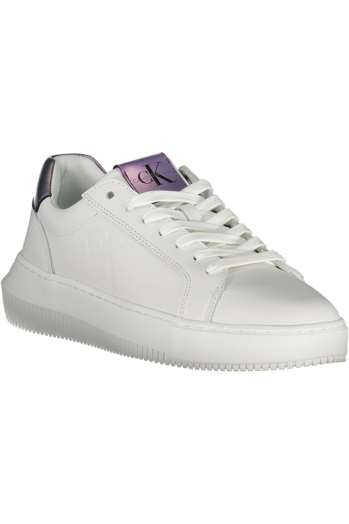 Women's sports shoes white