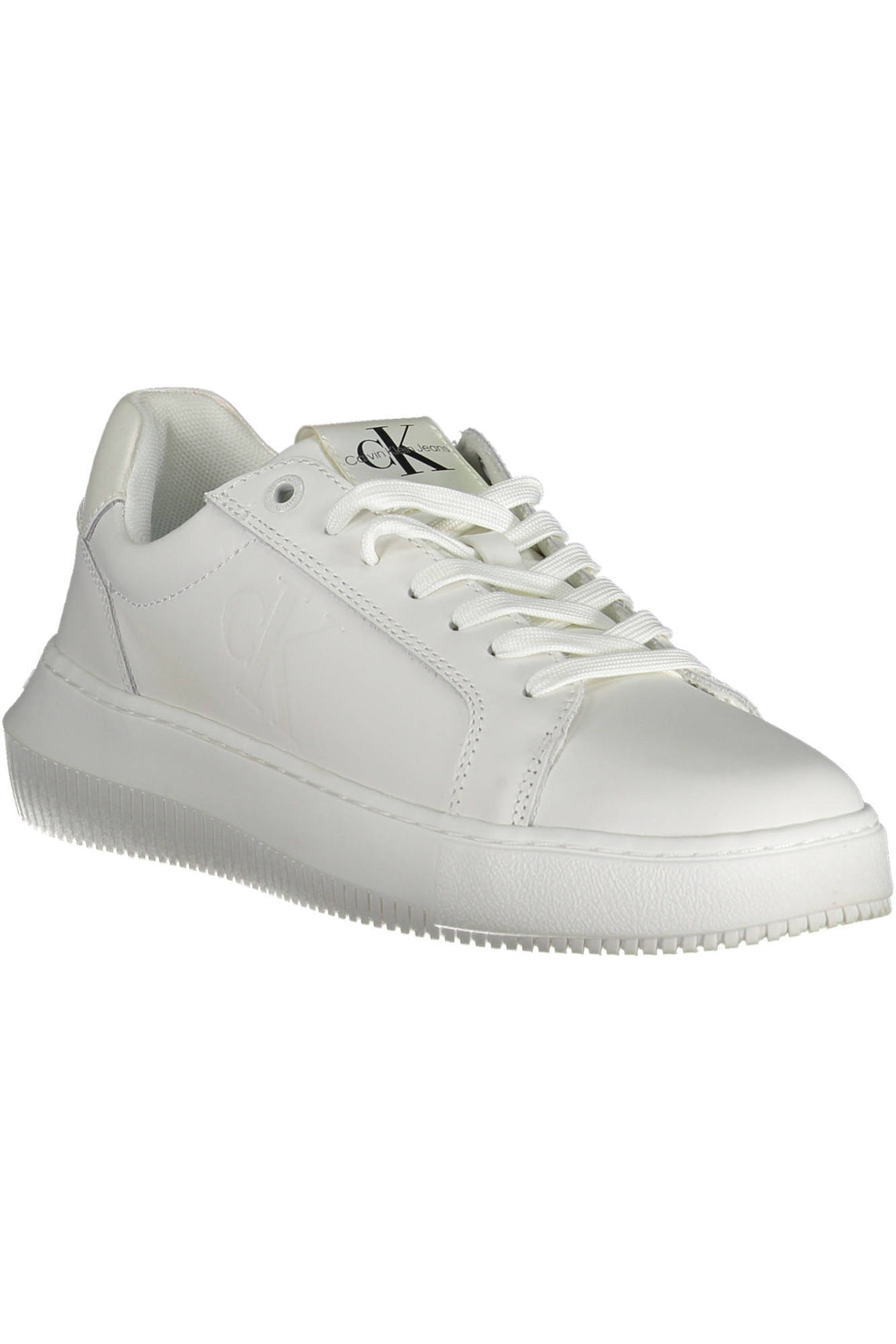 Women's sports shoes white