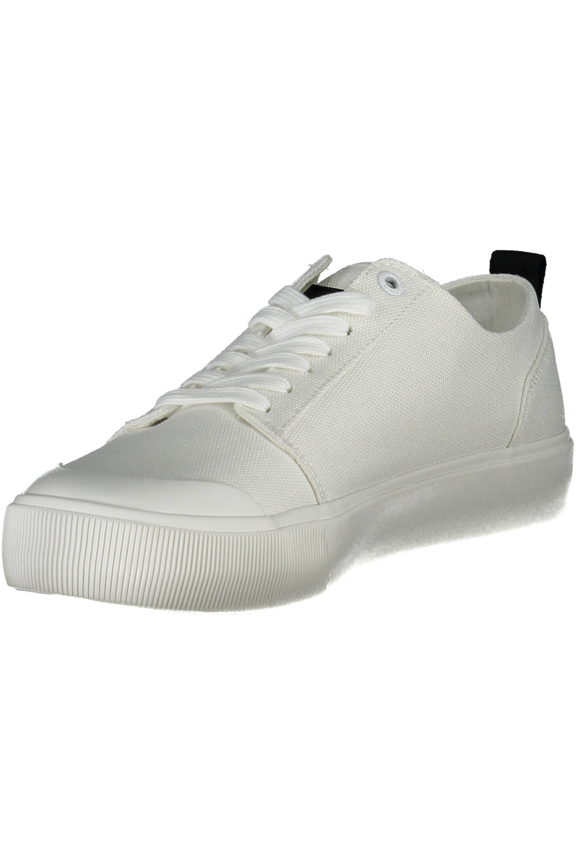 White man sportshoe