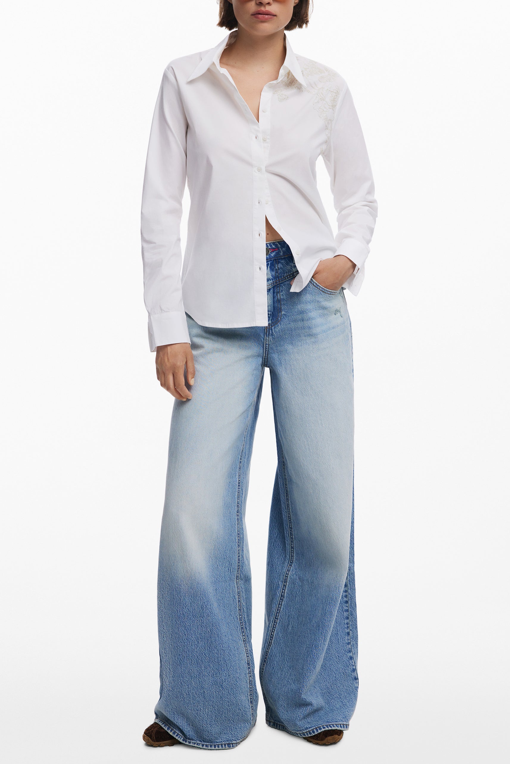 DESIGUAL Shirts Bianco - 25WWCW13