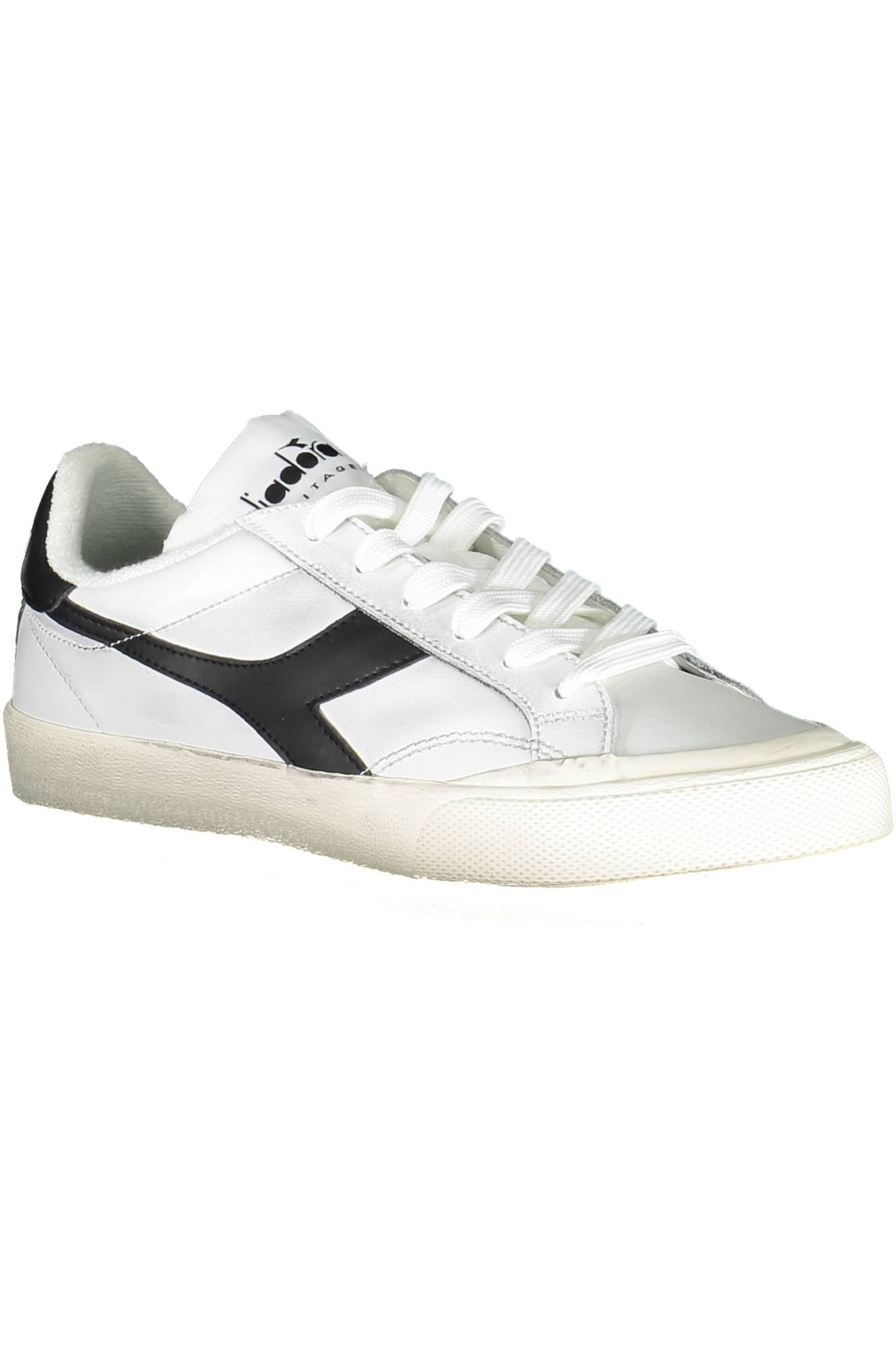 White women's sports shoes