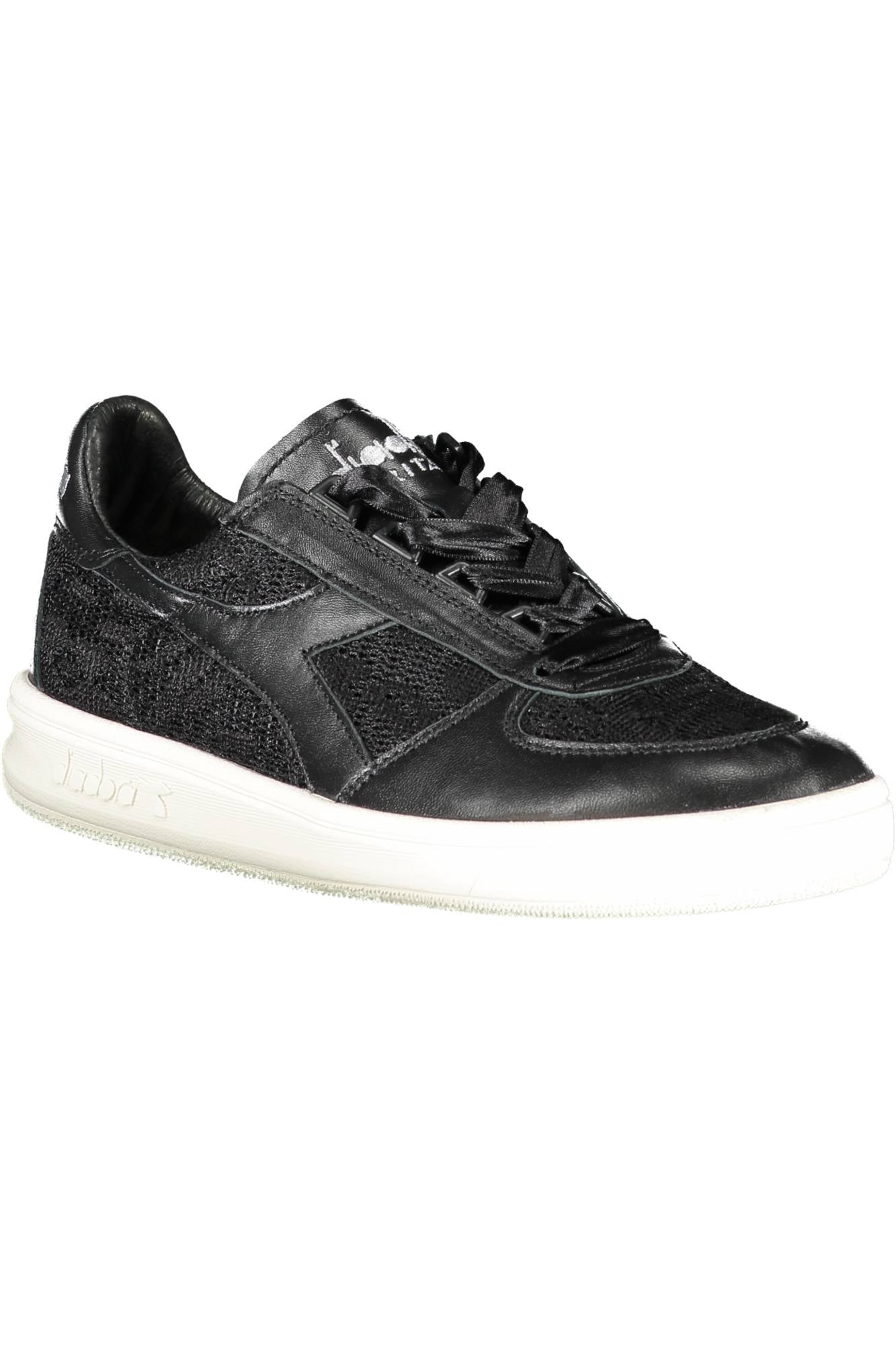 Women's sport shoes black
