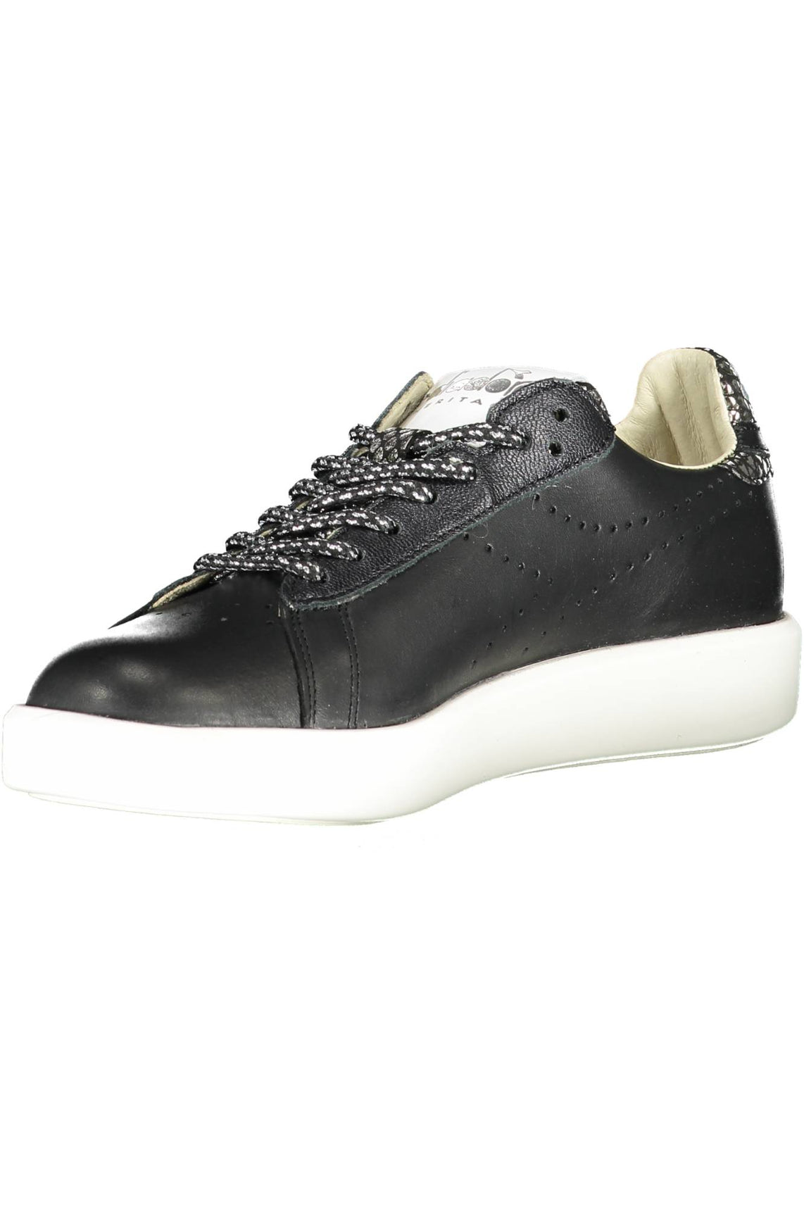 Women's sport shoes black