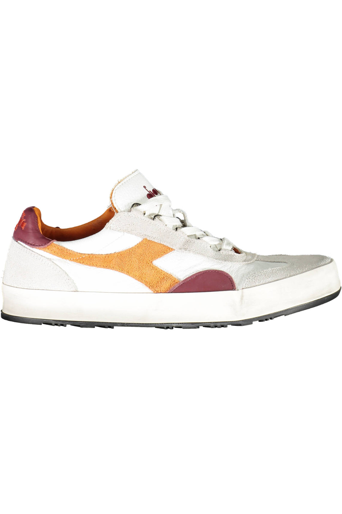 DIADORA