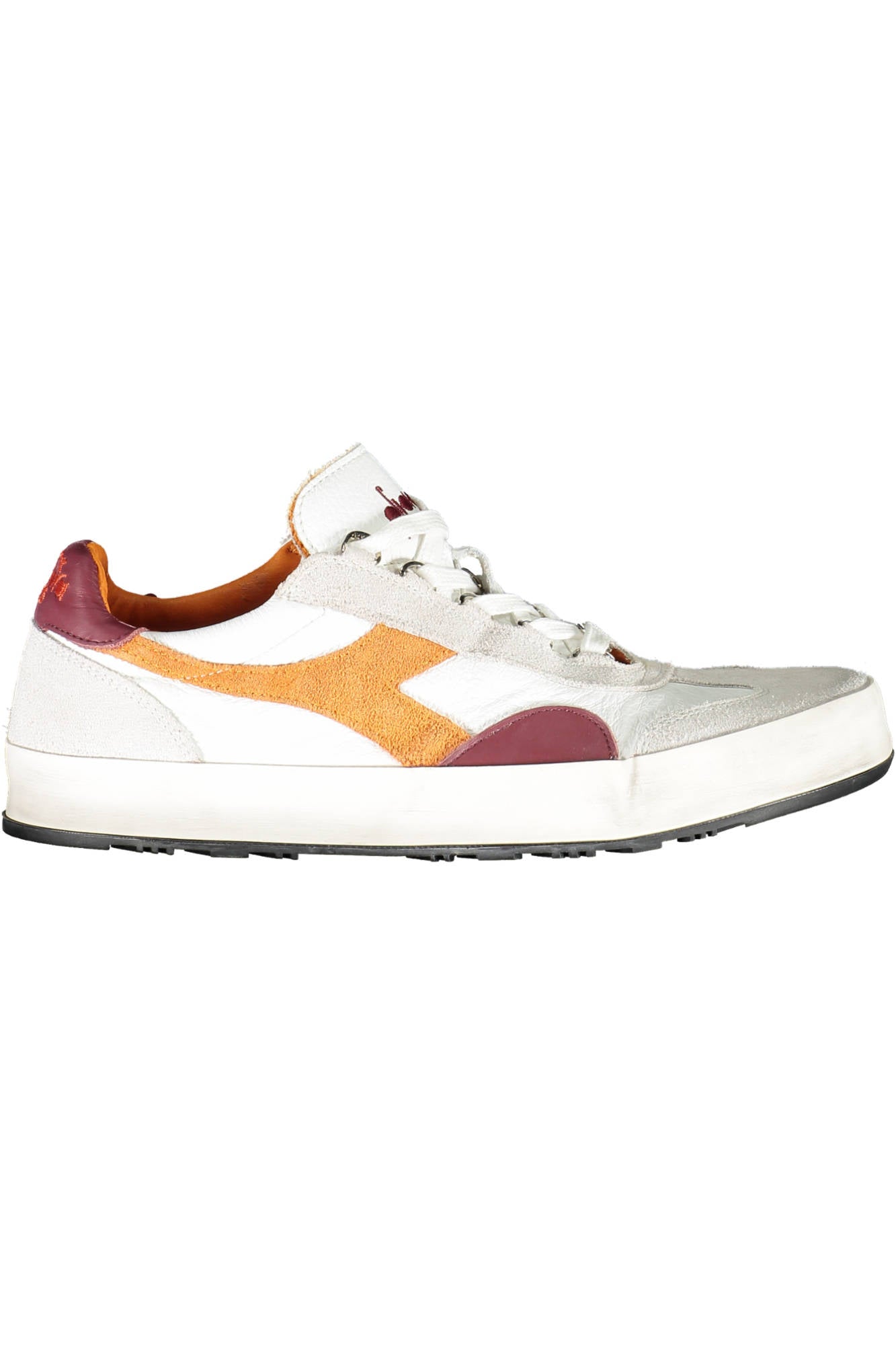DIADORA