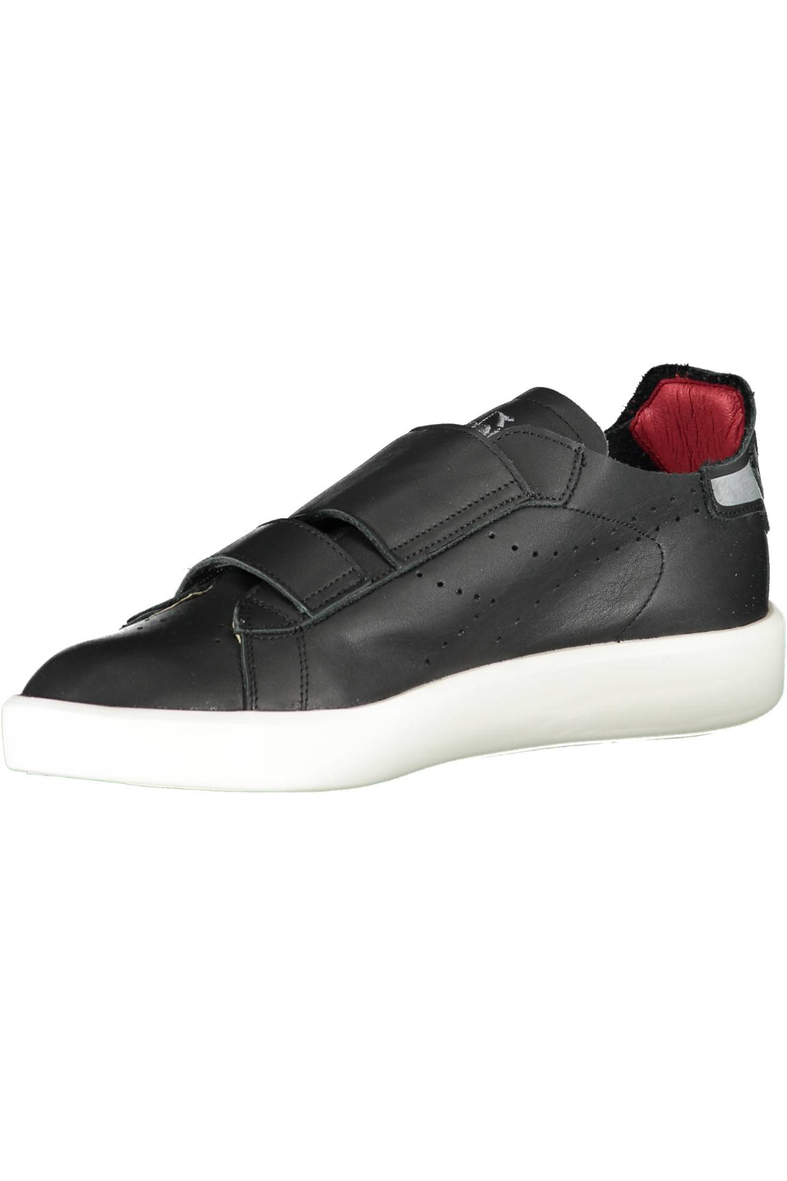 Men's black sports shoes