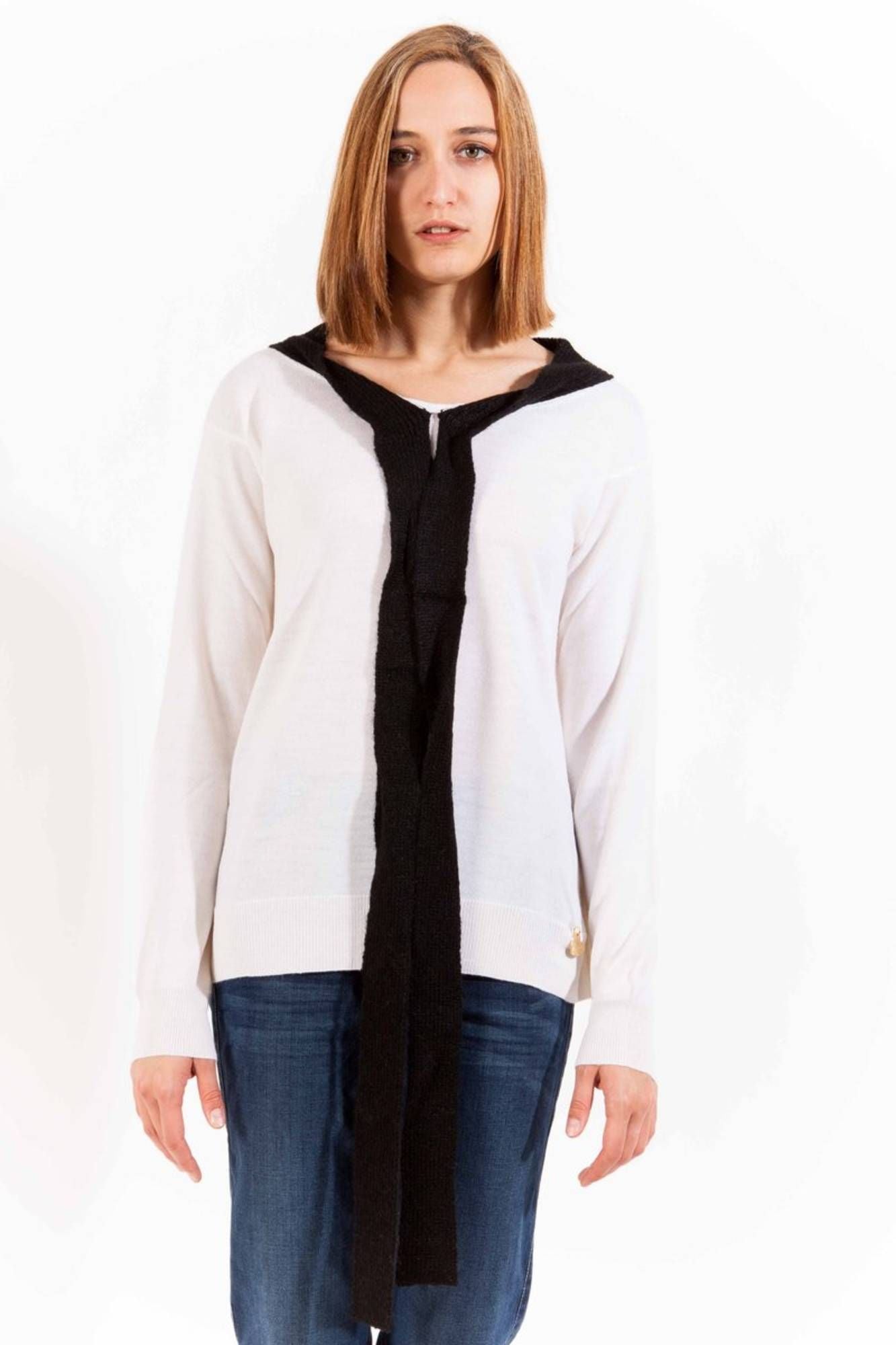 LOVE MOSCHINO Sweaters White - W-S-2G1-00-X-0104
