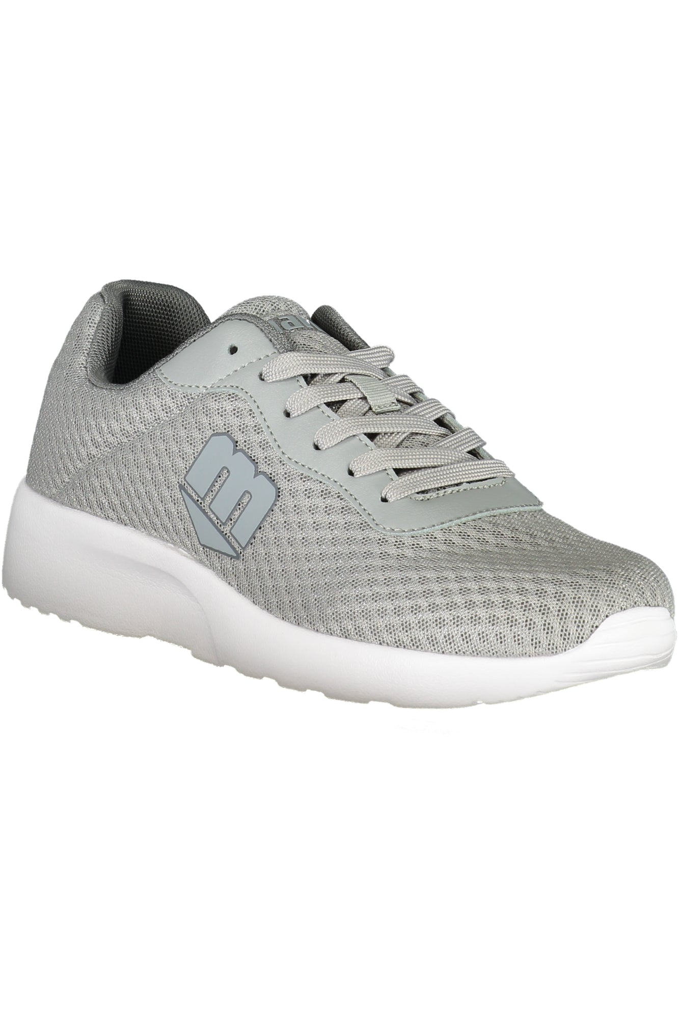 Gray men's sports shoes