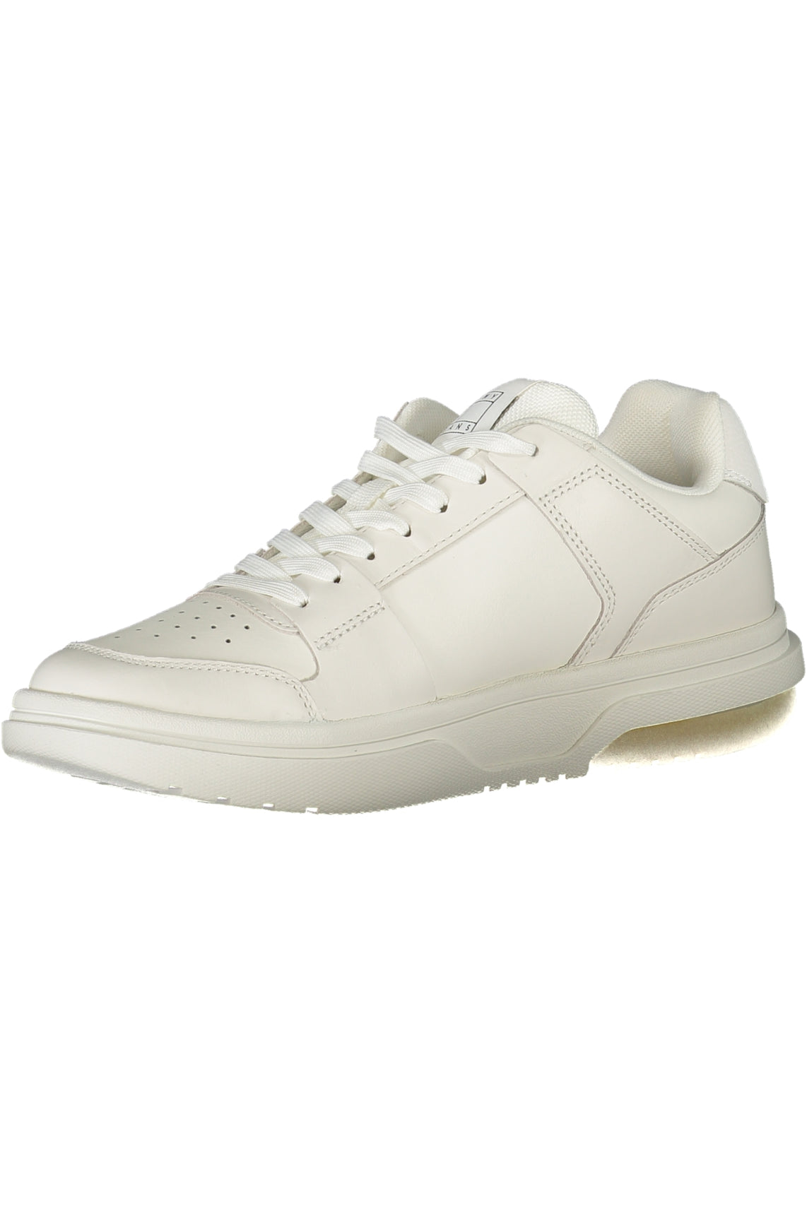 Women's sports shoes white