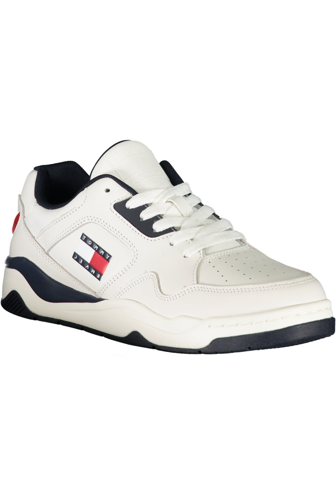 Men's white sports shoes