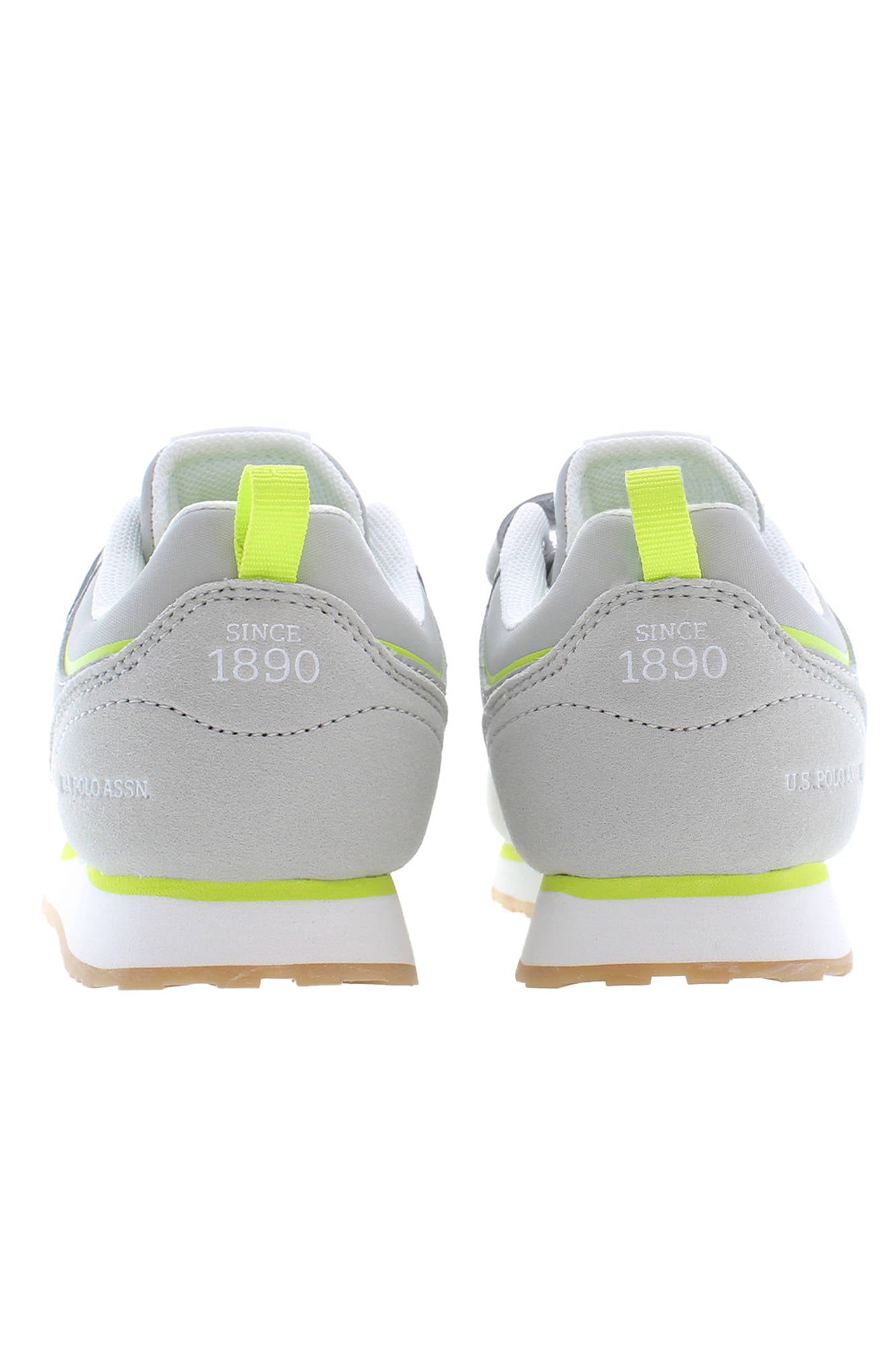 Sports shoes for kids