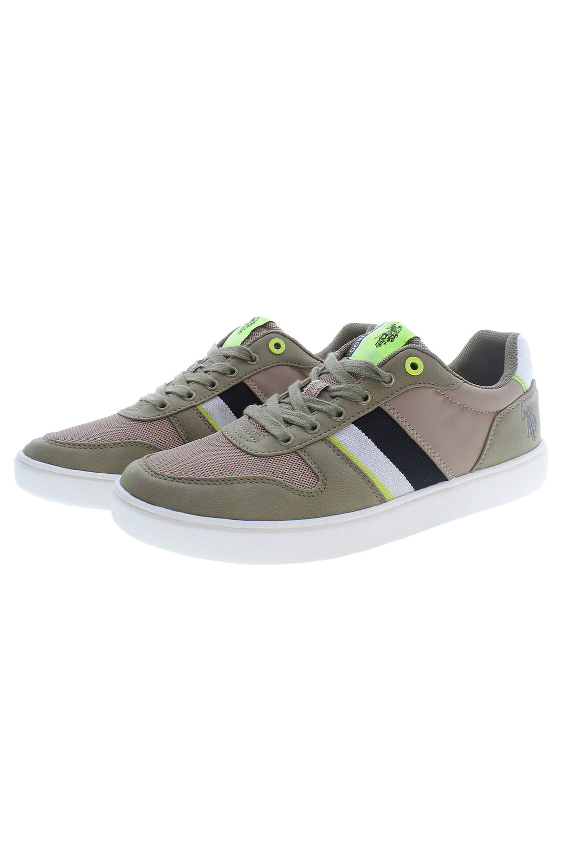 Green man sport shoes